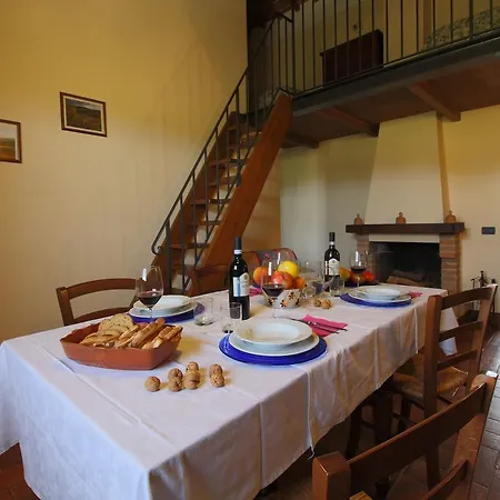Holiday home Amazing Farmhouse In Montepulciano With Shared Swimming Pool *