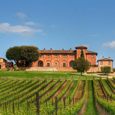 Holiday home Amazing Farmhouse In Montepulciano With Shared Swimming Pool Petrignano Del Lago
